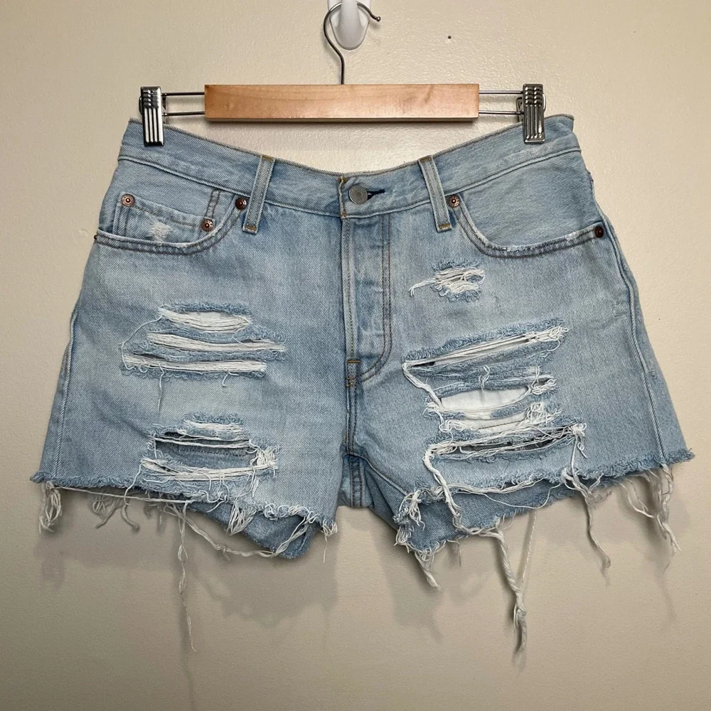 Levis 501 Original Distressed Cut Off Denim Shorts 28 Light Wash Blue Altered